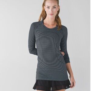 Lululemon Swiftly Tech Long-Sleeve Shirt- Size Small in Tempo Stripe Black/White